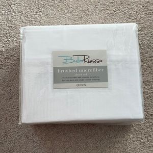 New. Brushed microfiber sheet set size Queen